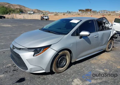 2024 Toyota Corolla Le z USA, uszkodzony, nr VIN 5YFB4MDE5RP137481